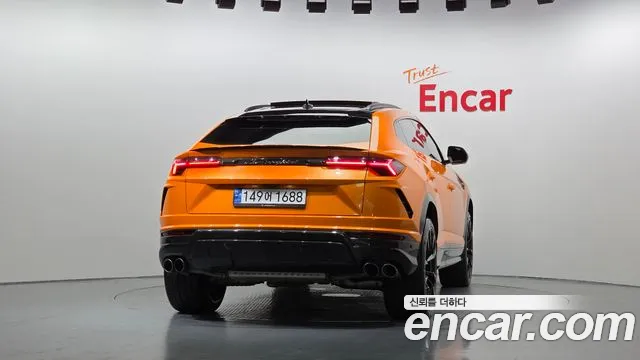 Lamborghini Urus 2022