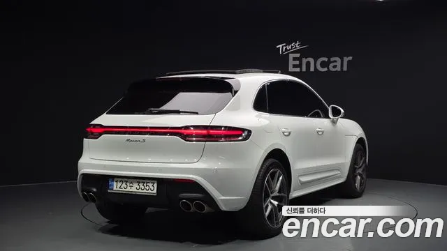 Porsche Macan 2022