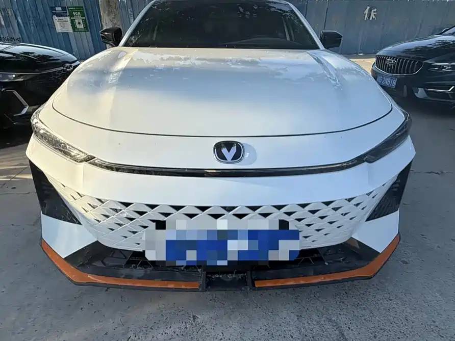 Changan UNI-V 2024