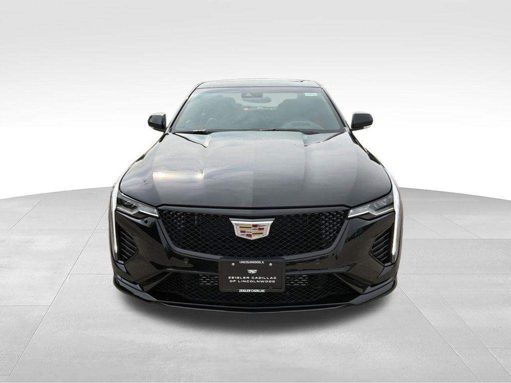 Cadillac CT4-V 2026