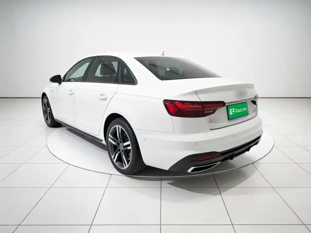 Audi A4 2022