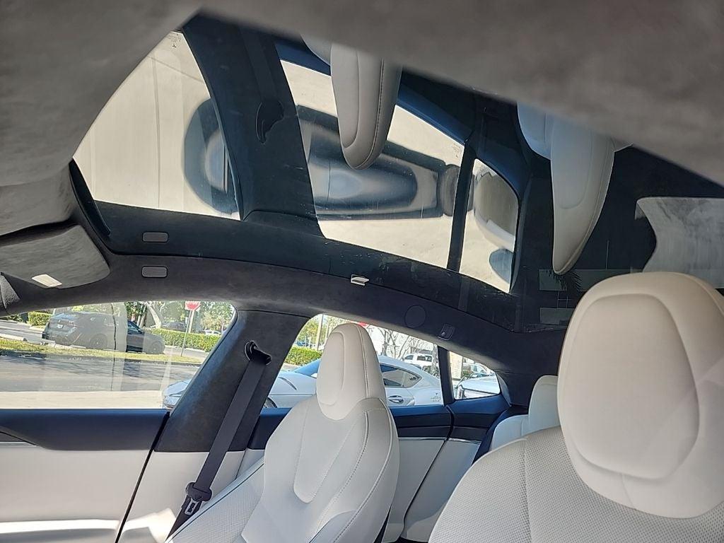 Tesla Model S 2021