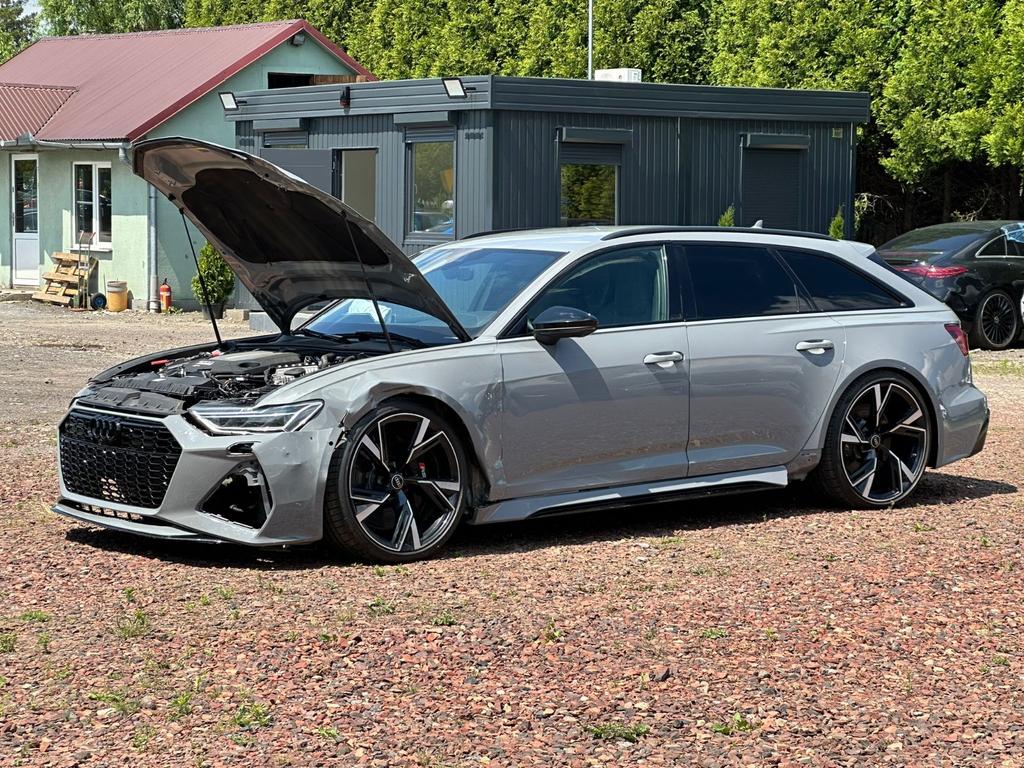 Audi RS6 2021