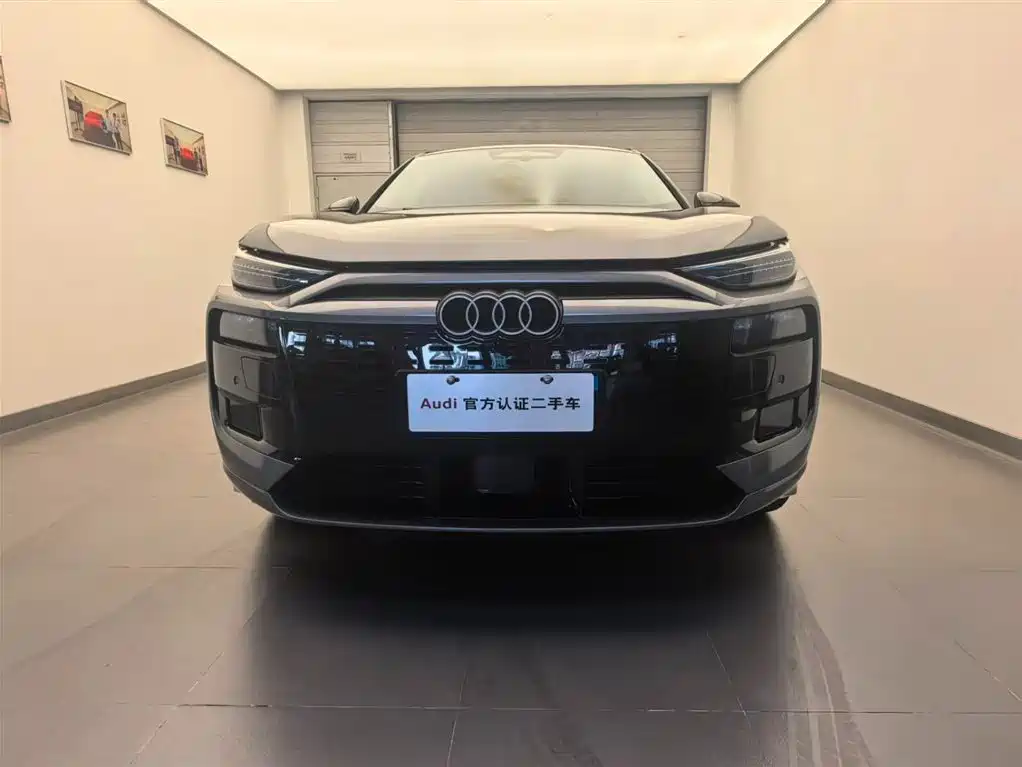 Audi e-tron 2025
