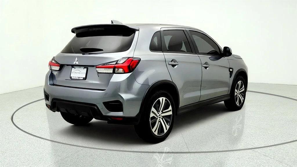 Mitsubishi Outlander Sport 2021