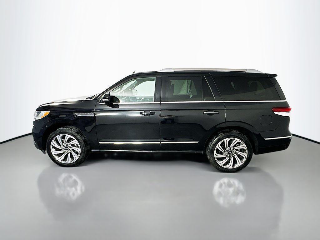 Lincoln Navigator 2023