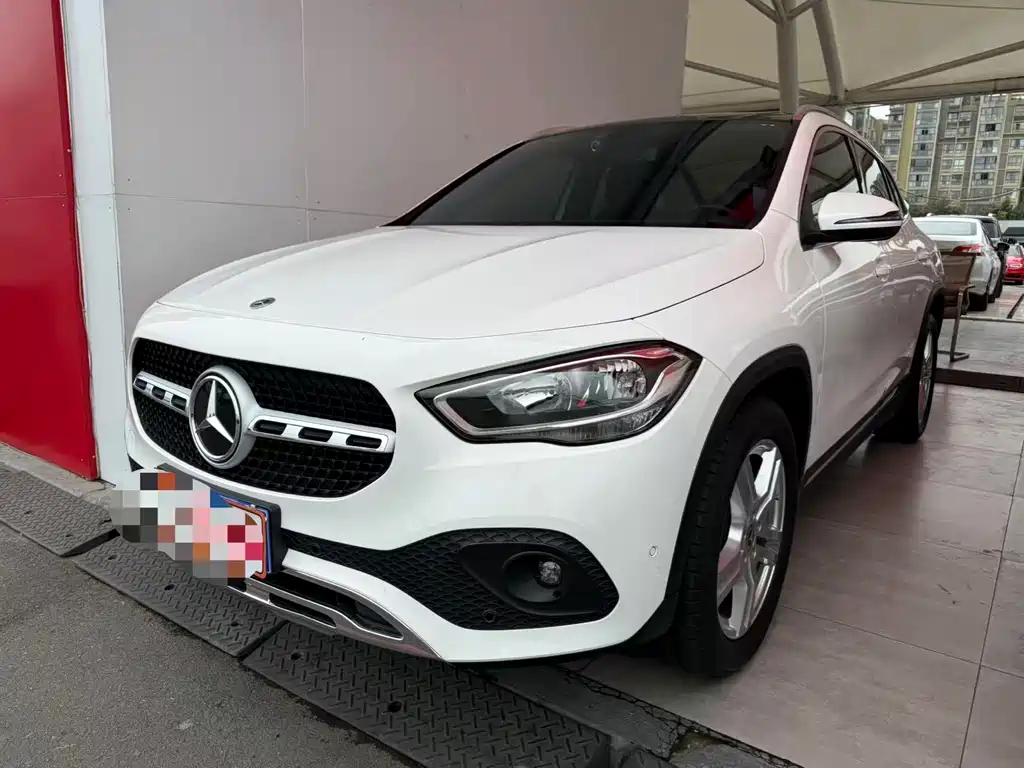 Mercedes-Benz GLA 2021