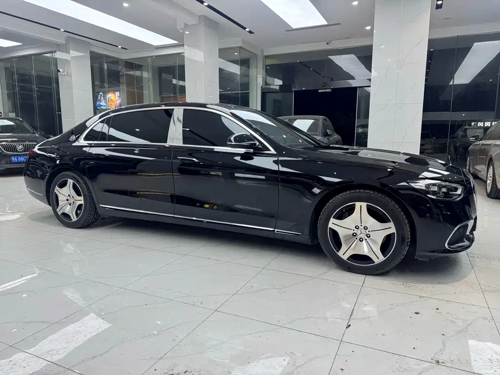 Mercedes-Benz Maybach S-Класс 2025