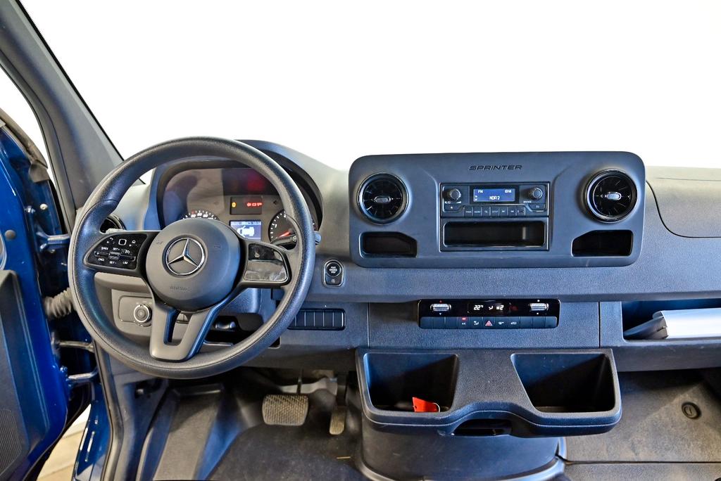 Mercedes-Benz SPRINTER 2021