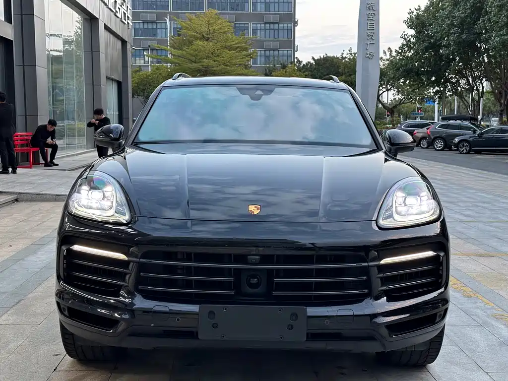 Porsche Cayenne 2023