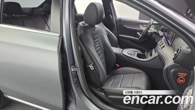 Mercedes-Benz E-Класс 2022