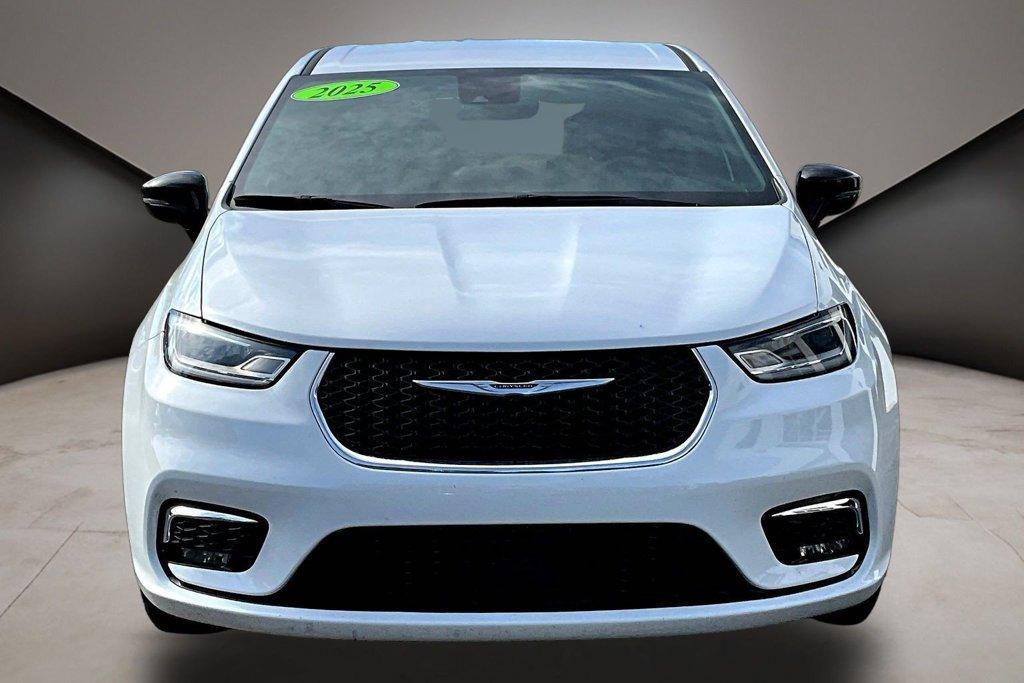 Chrysler Pacifica 2025