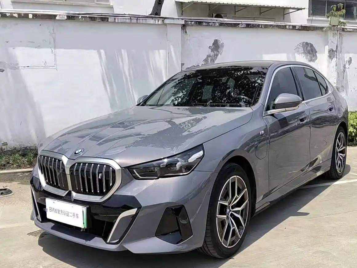 BMW i5 2024