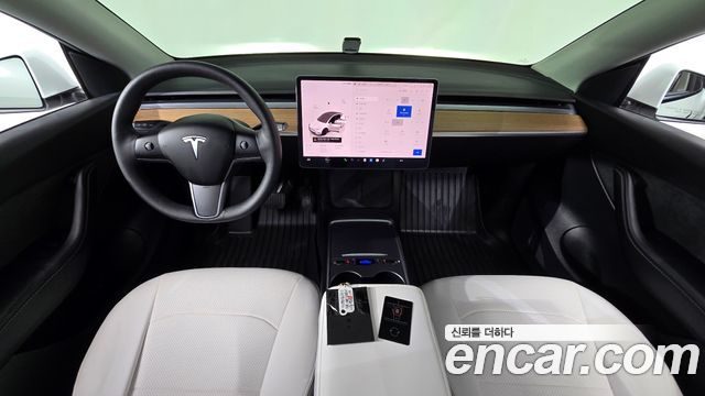 Tesla Model Y 2022