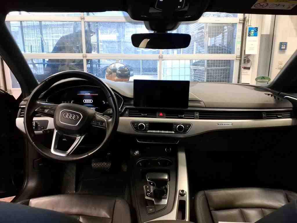 Audi A4 2023