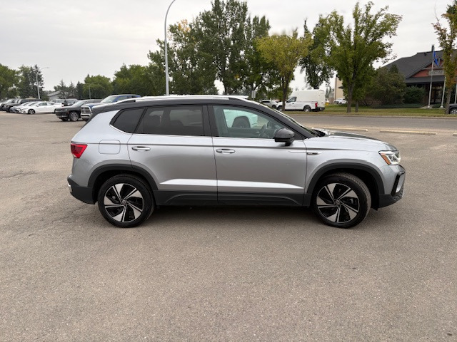 Volkswagen Taos 2024