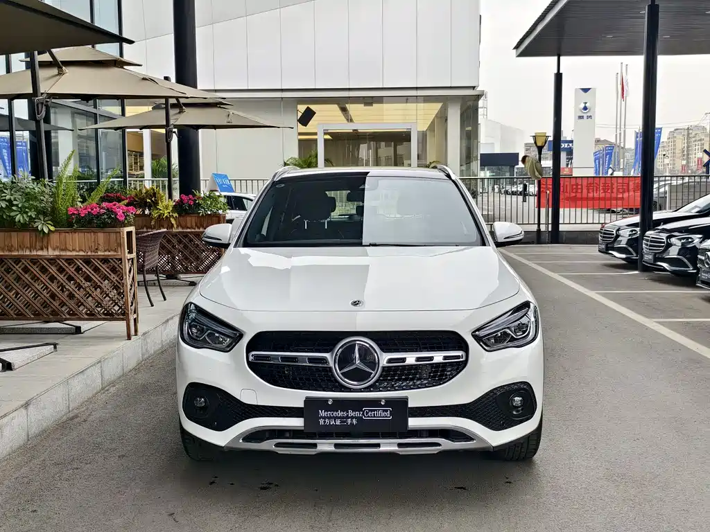 Mercedes-Benz GLA 2024