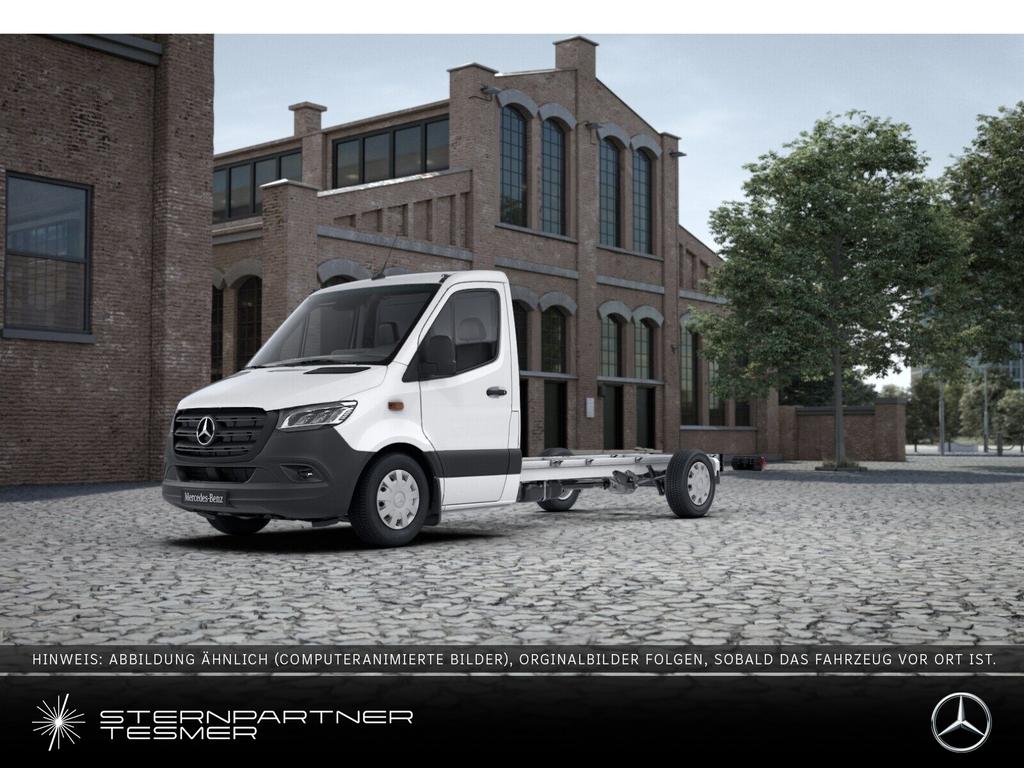 Mercedes-Benz SPRINTER 2024