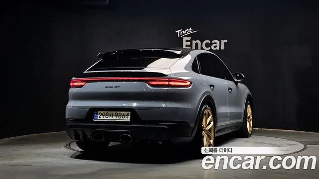 Porsche Cayenne 2022