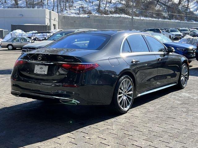 Mercedes-Benz S-Класс 2022