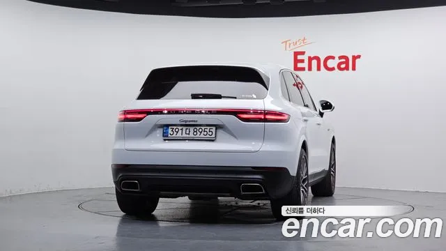 Porsche Cayenne 2021