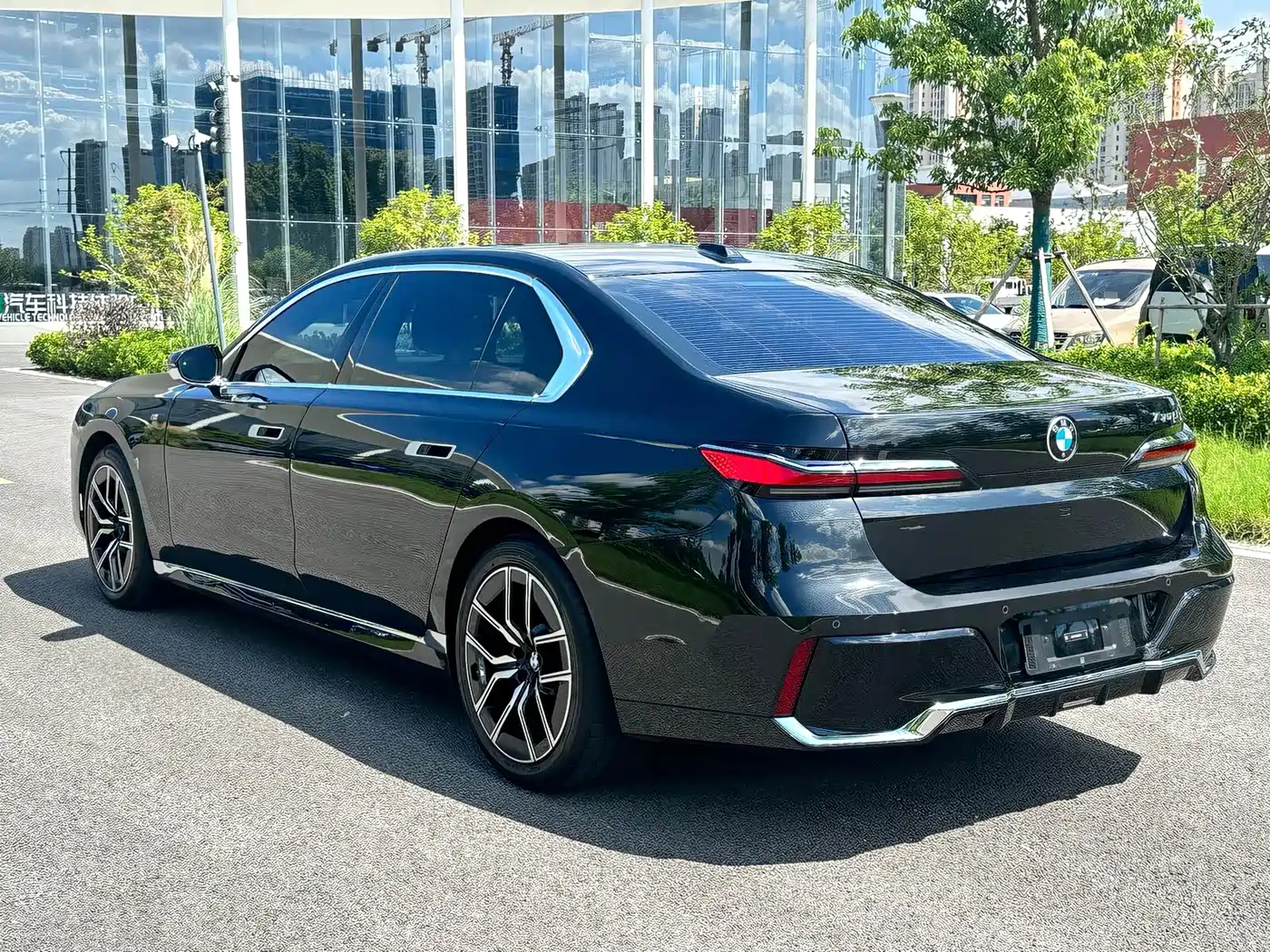 BMW 7 серии 2024