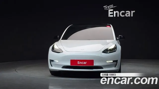 Tesla Model 3 2021