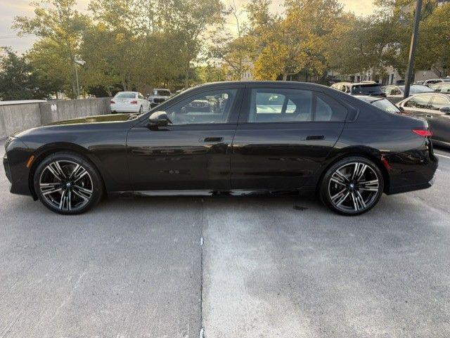 BMW 760 2026