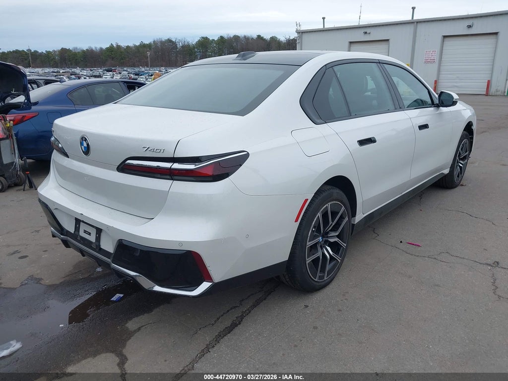 BMW 740 2025