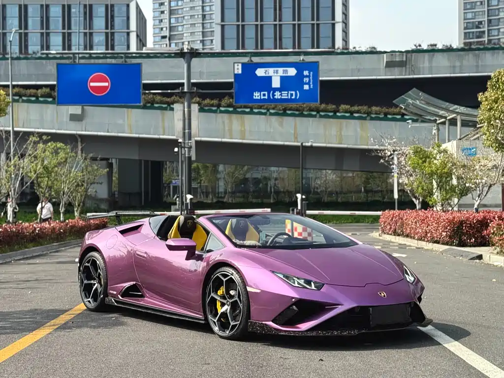 Lamborghini Huracán 2021