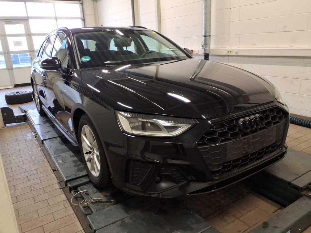 Audi A4 2022