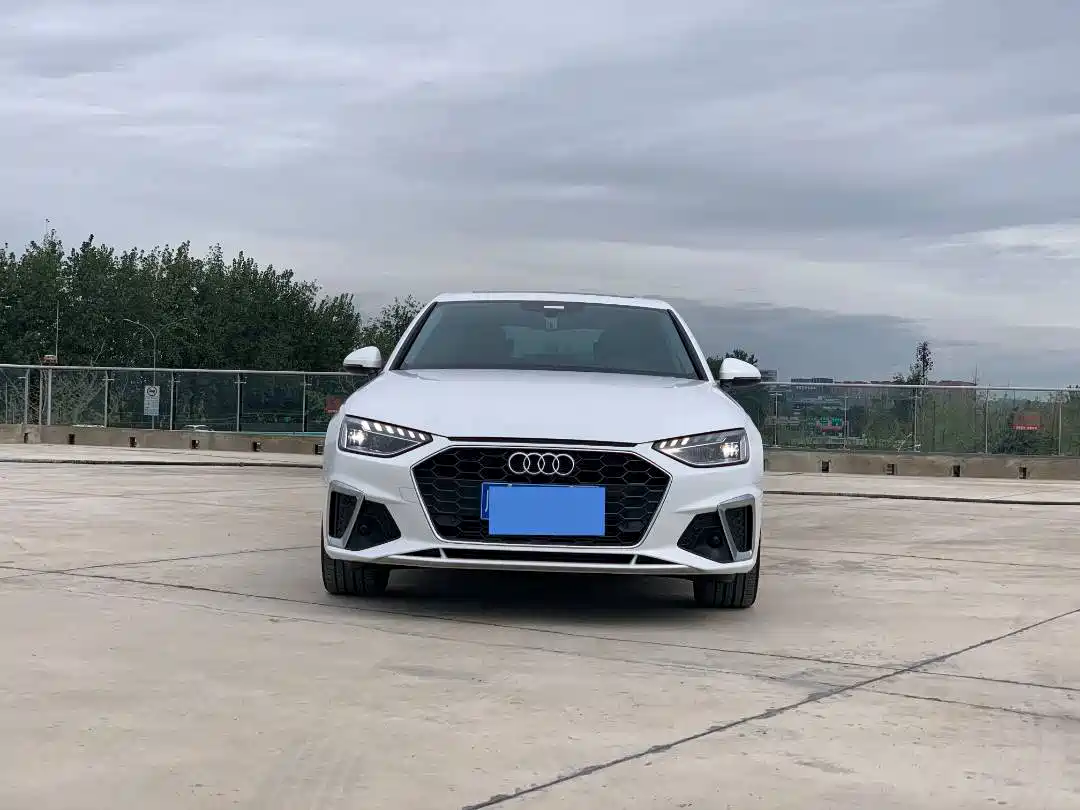 Audi A4 2022