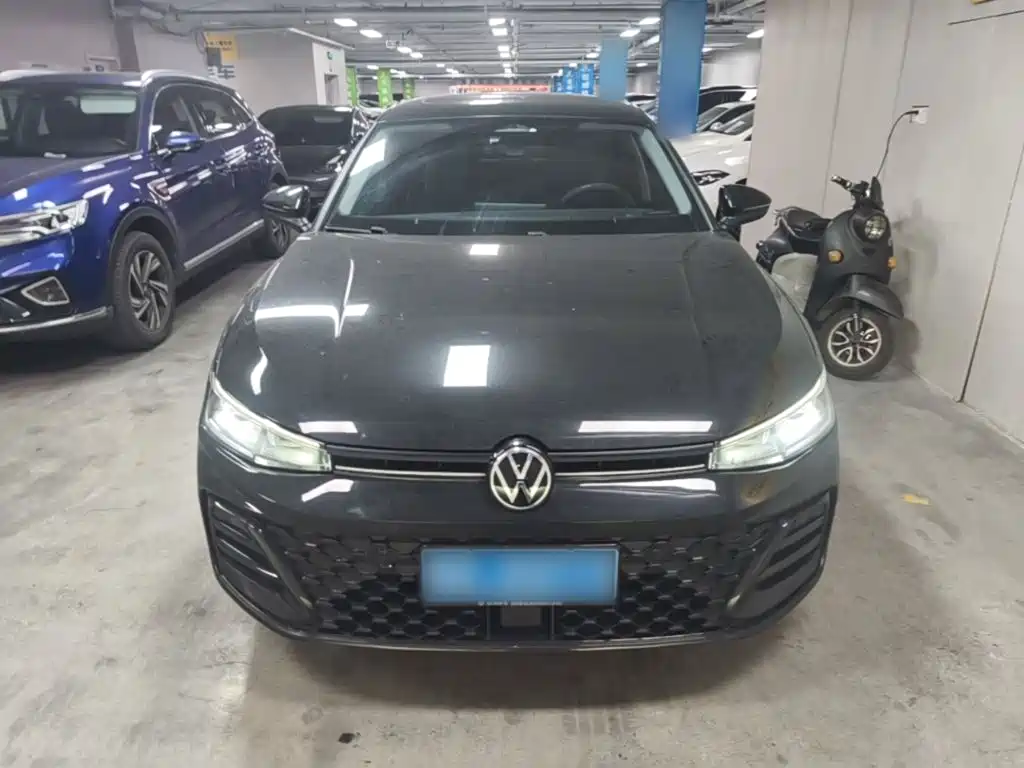 Volkswagen Passat 2024