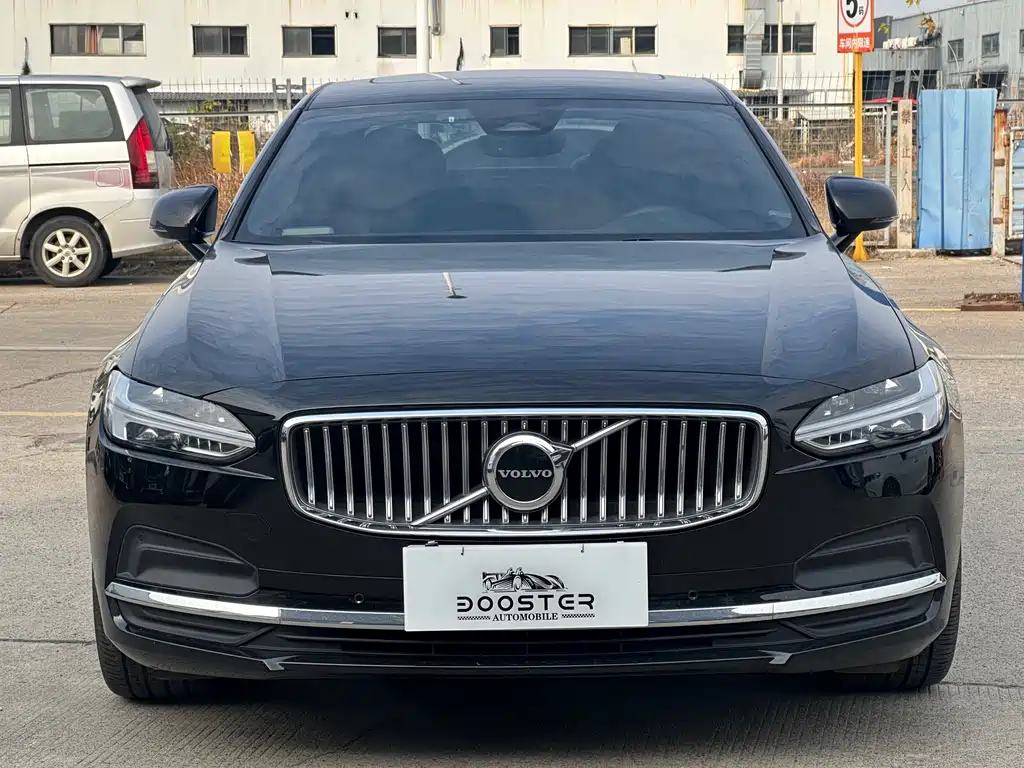Volvo S90 2022