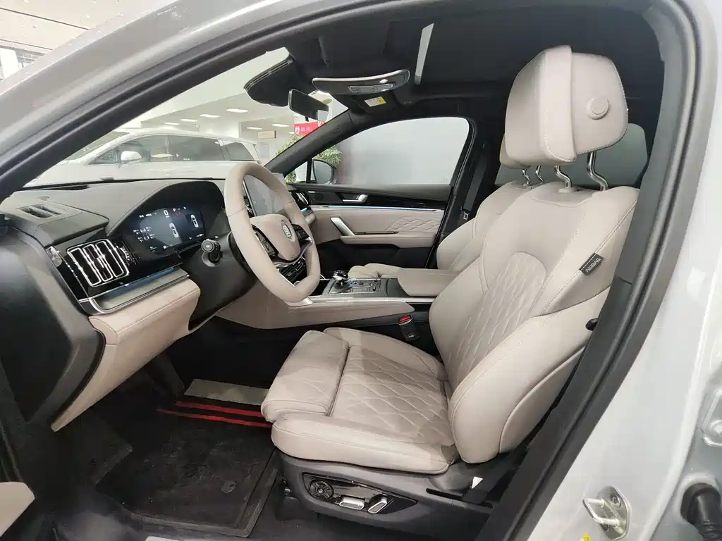 BYD Tang 2025