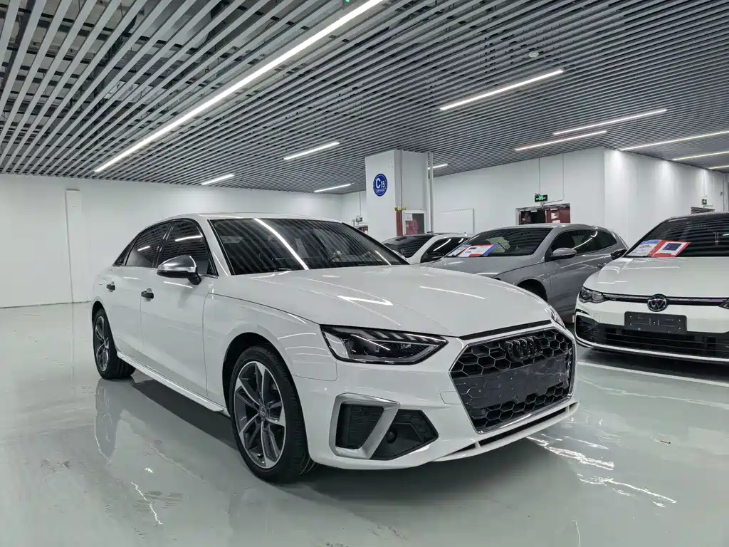 Audi A4 2021
