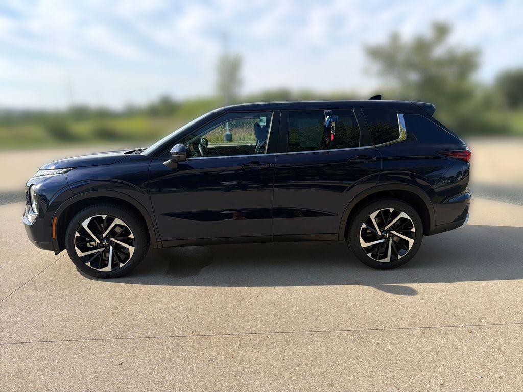 Mitsubishi Outlander 2023