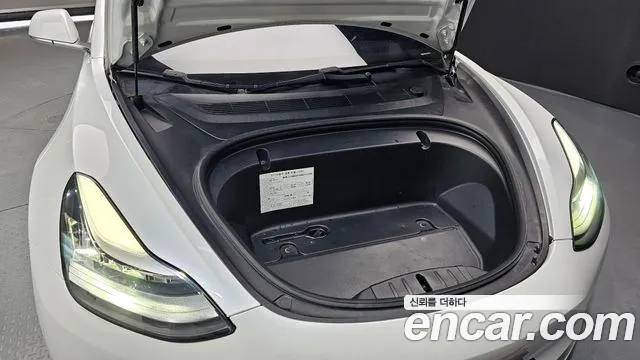 Tesla Model 3 2020