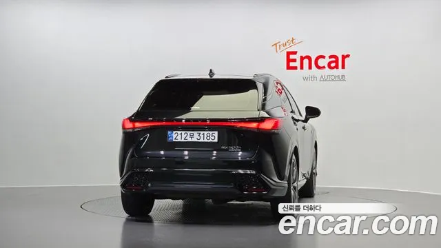 Lexus RX 2023