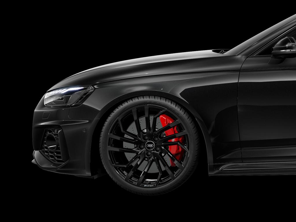 Audi RS4 2024