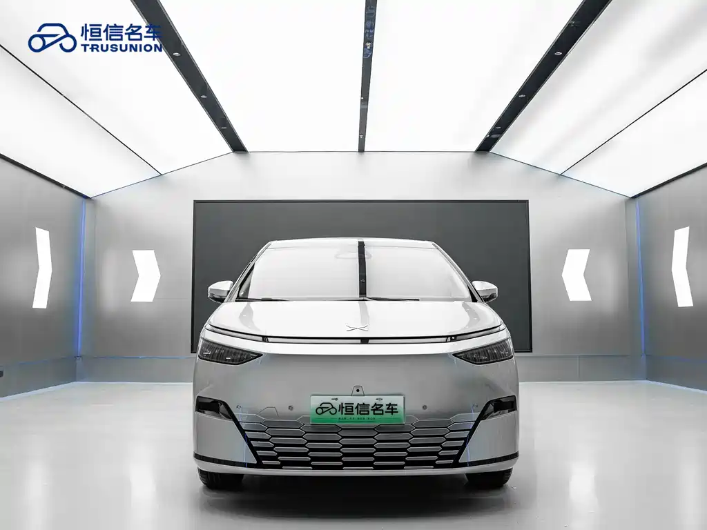 Xpeng X9 2024