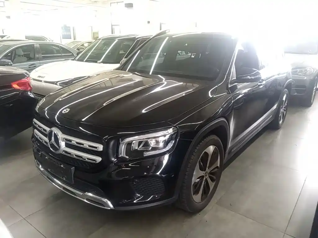 Mercedes-Benz GLB 2023