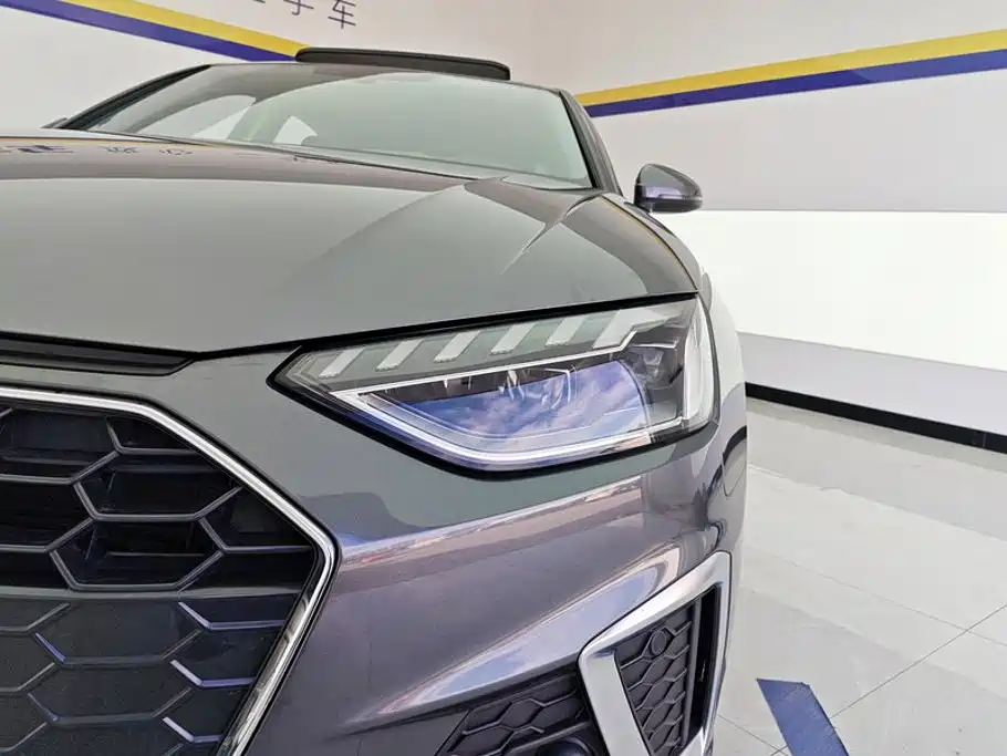 Audi A4 2021