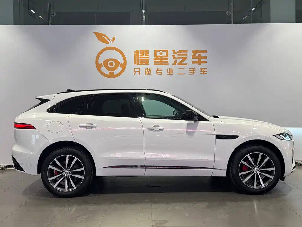 Jaguar F-Pace 2024