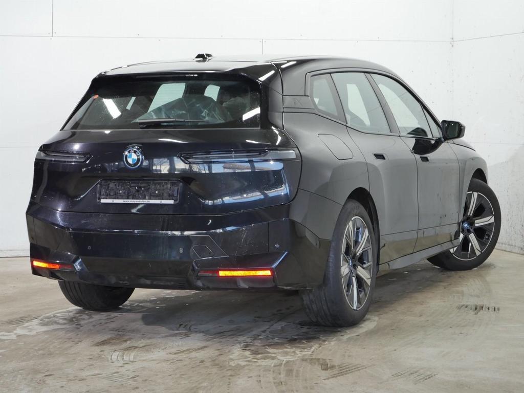 BMW iX 2024