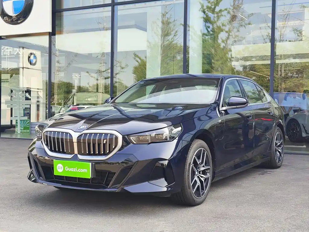 BMW i5 2025