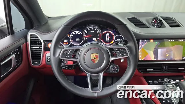 Porsche Cayenne 2021