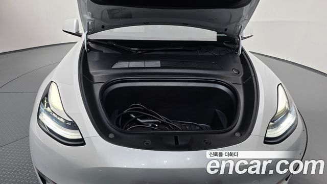 Tesla Model Y 2021