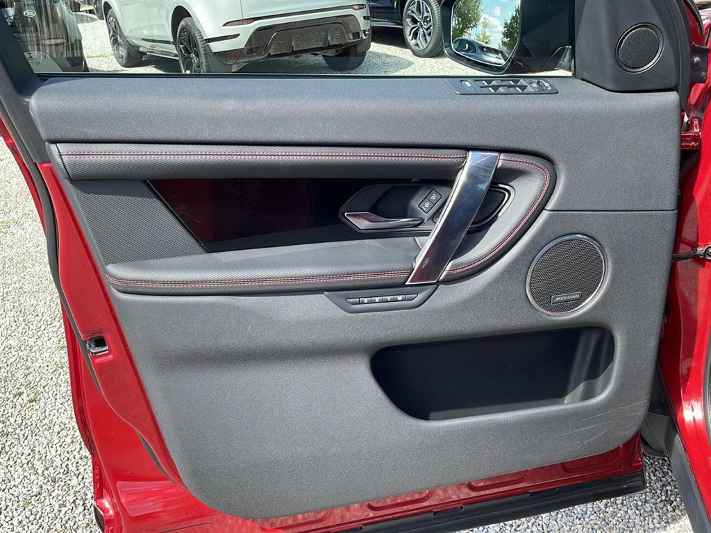 Land Rover Discovery Sport 2023