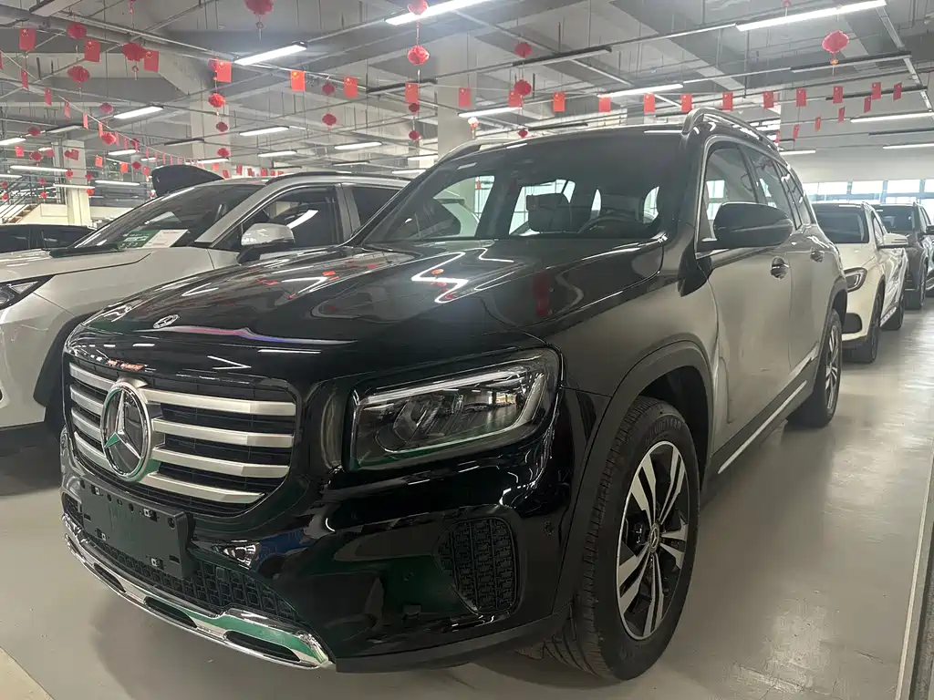 Mercedes-Benz GLB 2023
